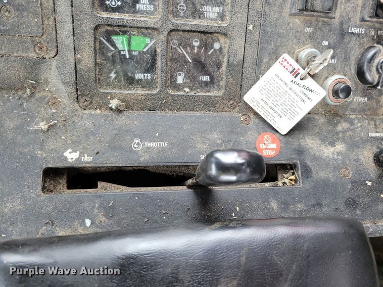 image for item DG0664 1987 Case IH 1660 Axial-Flow combine