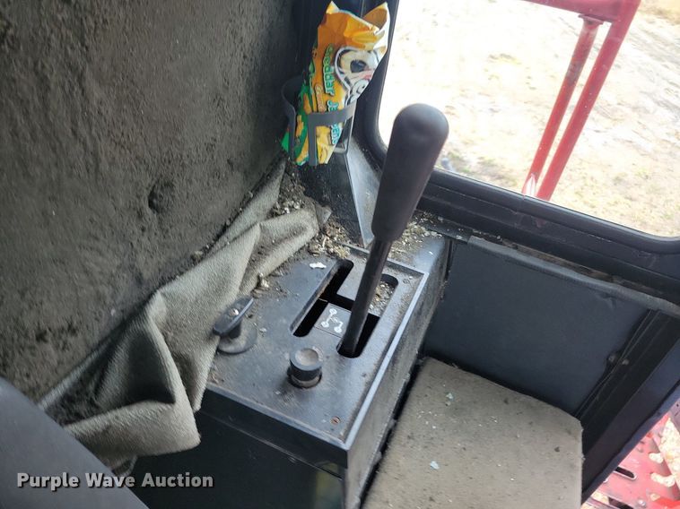 image for item DG0664 1987 Case IH 1660 Axial-Flow combine