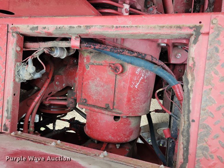 image for item DG0664 1987 Case IH 1660 Axial-Flow combine