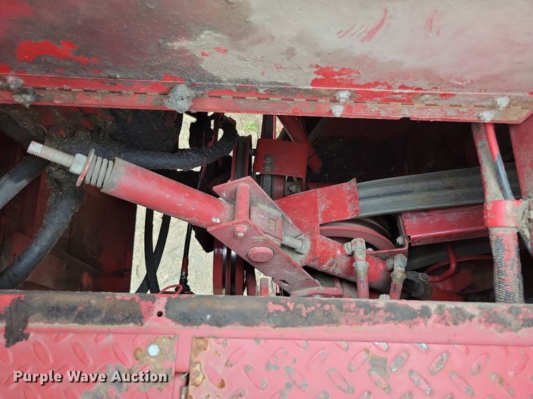 image for item DG0664 1987 Case IH 1660 Axial-Flow combine