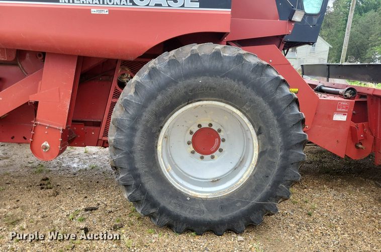 image for item DG0664 1987 Case IH 1660 Axial-Flow combine