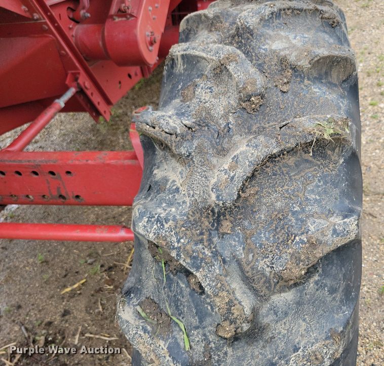 image for item DG0664 1987 Case IH 1660 Axial-Flow combine