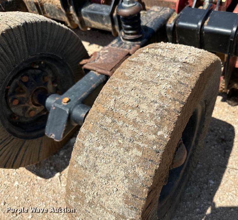 image for item DG4457 Bush Hog 2715 batwing rotary mower