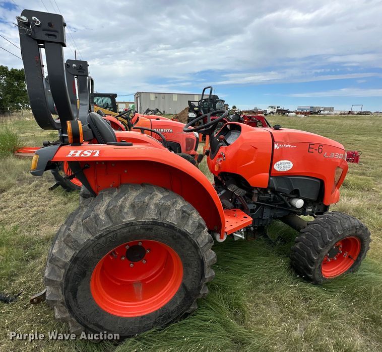 image for item DK6531 Kubota L3301D MFWD tractor