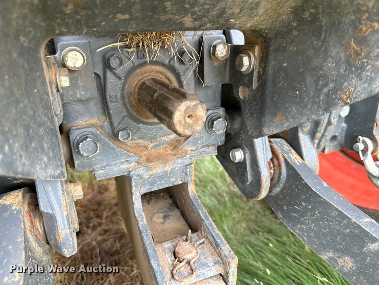 image for item DK6531 Kubota L3301D MFWD tractor