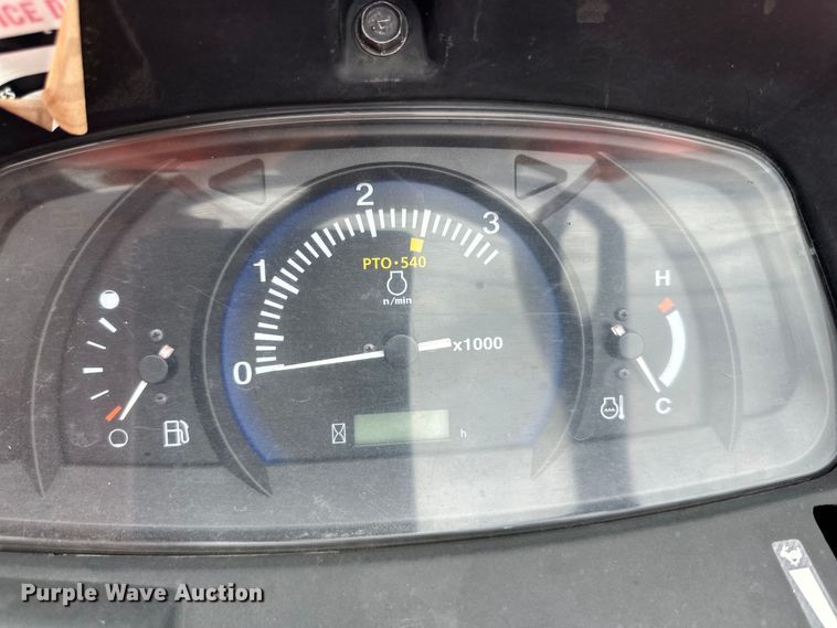 image for item DK6531 Kubota L3301D MFWD tractor