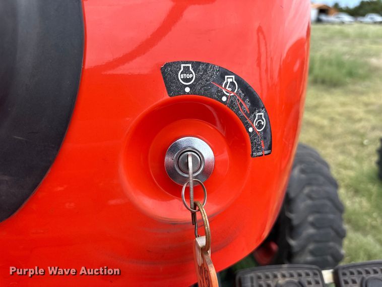 image for item DK6531 Kubota L3301D MFWD tractor