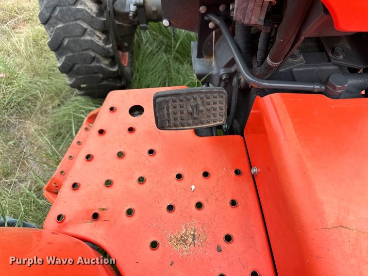 image for item DK6531 Kubota L3301D MFWD tractor