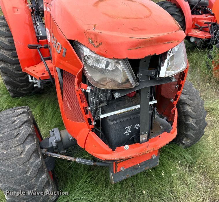 image for item DK6531 Kubota L3301D MFWD tractor