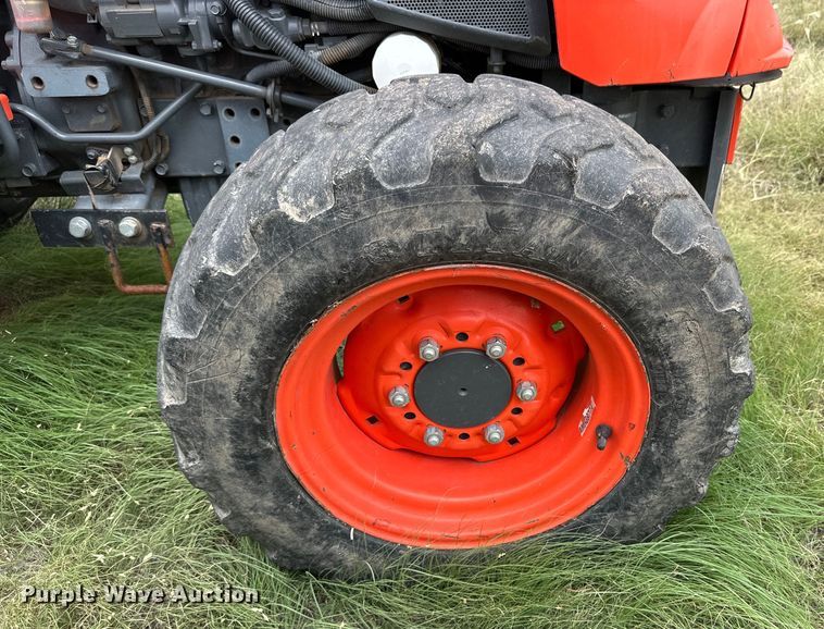 image for item DK6531 Kubota L3301D MFWD tractor