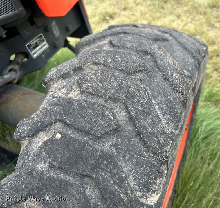 image for item DK6531 Kubota L3301D MFWD tractor