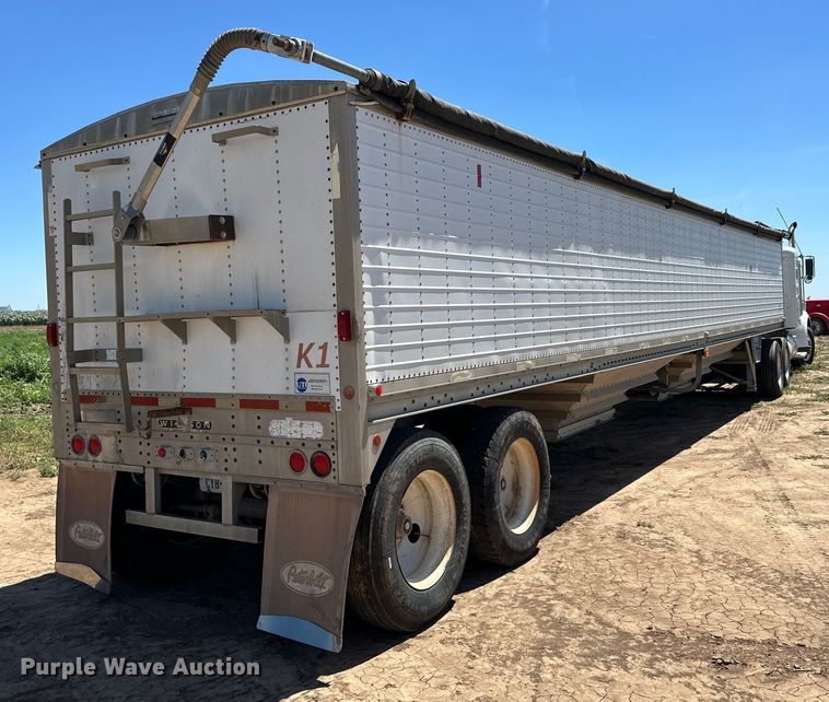 image for item DK6690 1993 Wilson DWH-200 grain trailer