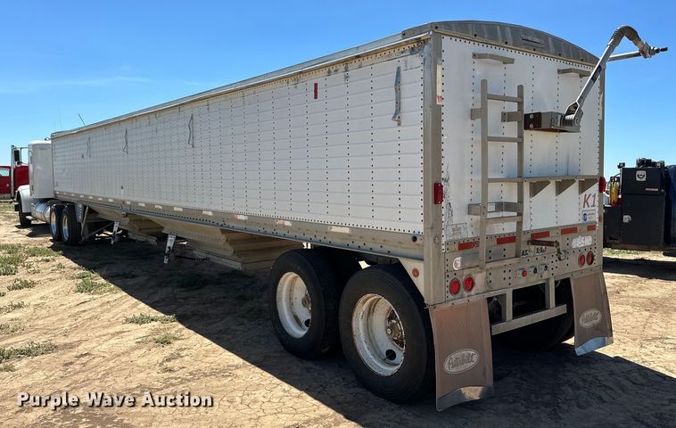 image for item DK6690 1993 Wilson DWH-200 grain trailer