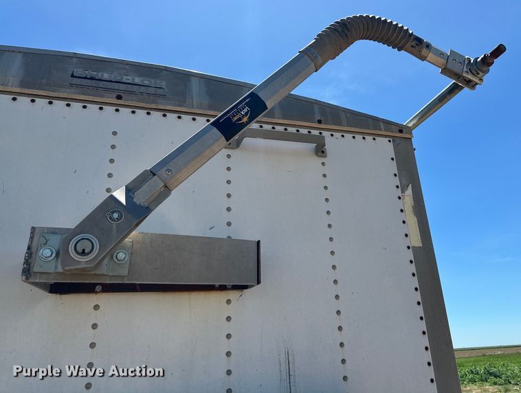 image for item DK6690 1993 Wilson DWH-200 grain trailer