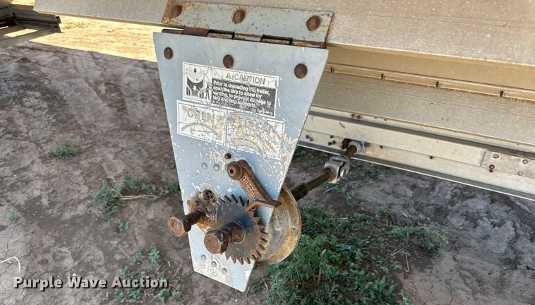 image for item DK6690 1993 Wilson DWH-200 grain trailer