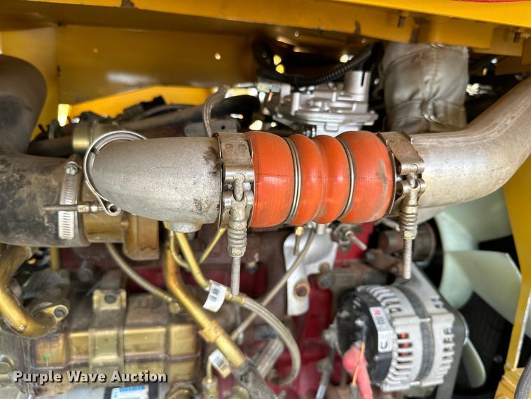 image for item DK6698 2017 Vermeer BC1500 wood chipper