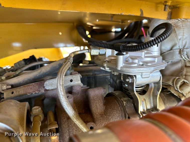 image for item DK6698 2017 Vermeer BC1500 wood chipper