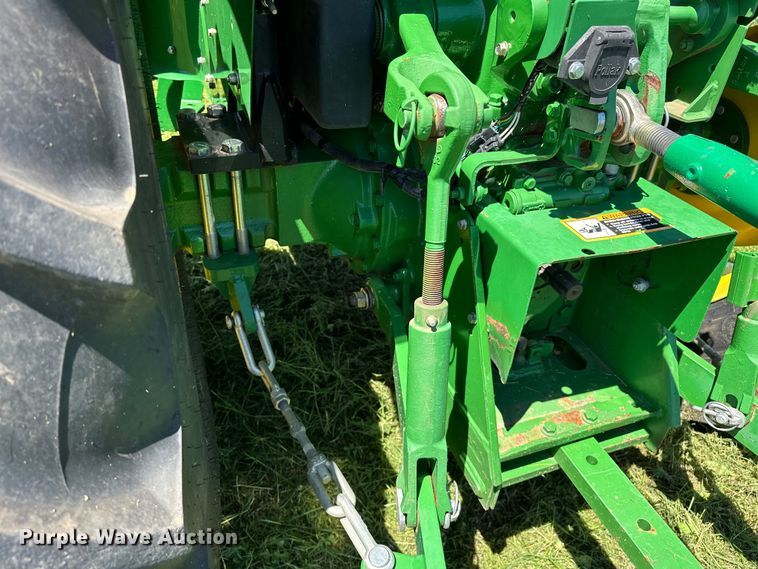 image for item DO6960 2015 John Deere  5075E MFWD tractor