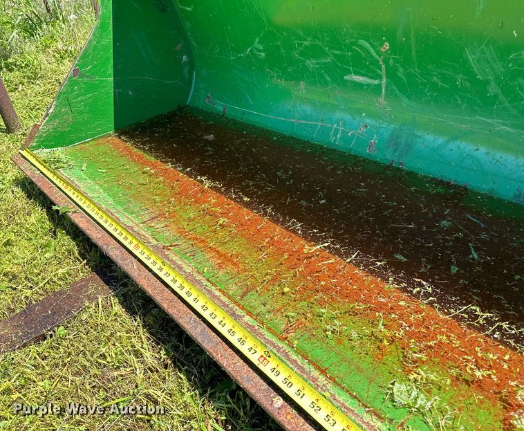 image for item DO6960 2015 John Deere  5075E MFWD tractor