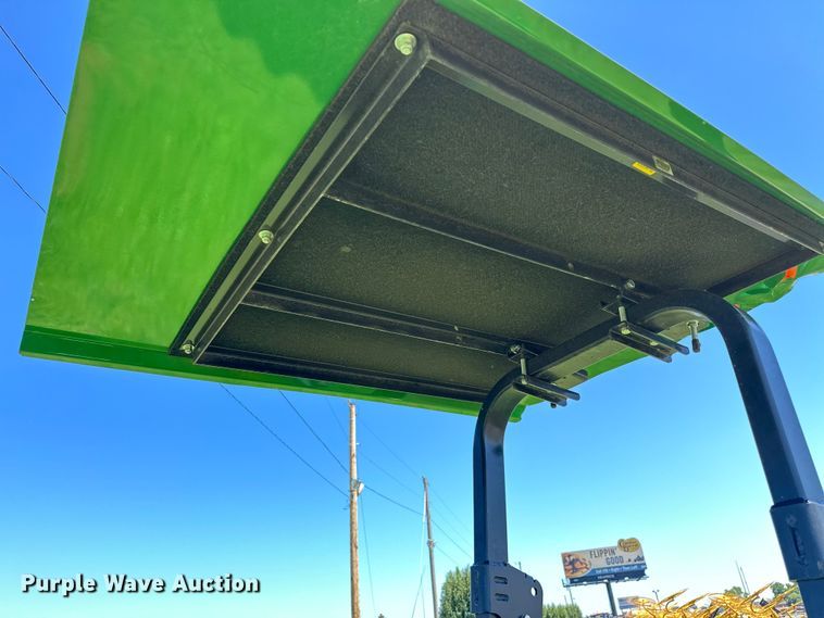 image for item DO6960 2015 John Deere  5075E MFWD tractor