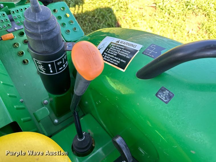 image for item DO6960 2015 John Deere  5075E MFWD tractor