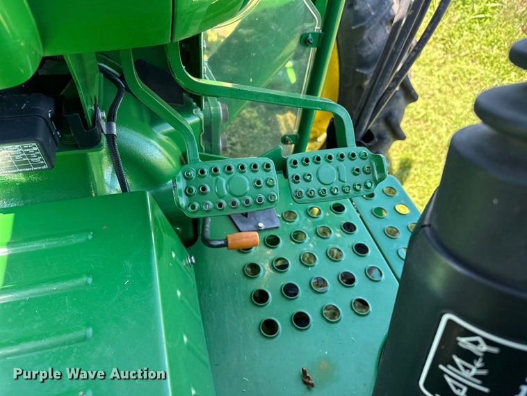 image for item DO6960 2015 John Deere  5075E MFWD tractor