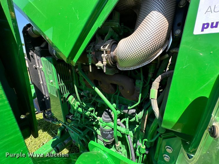 image for item DO6960 2015 John Deere  5075E MFWD tractor