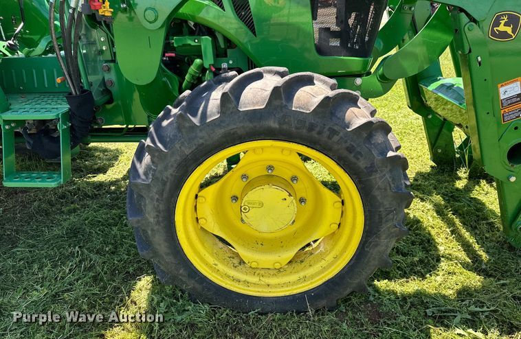 image for item DO6960 2015 John Deere  5075E MFWD tractor