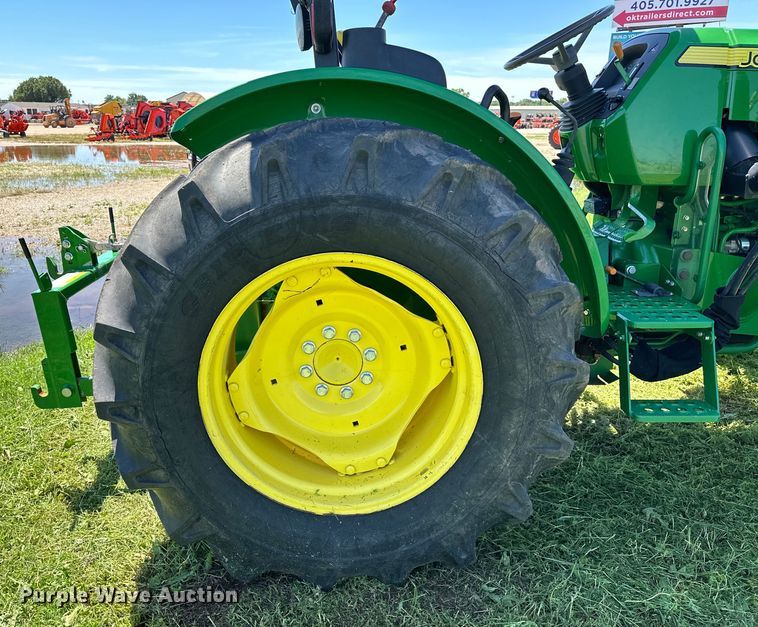 image for item DO6960 2015 John Deere  5075E MFWD tractor
