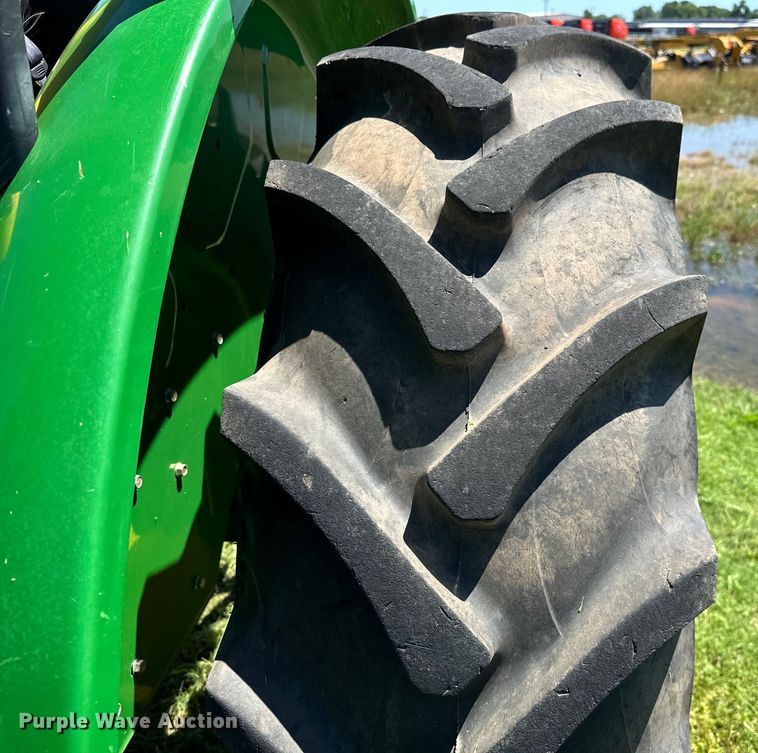 image for item DO6960 2015 John Deere  5075E MFWD tractor