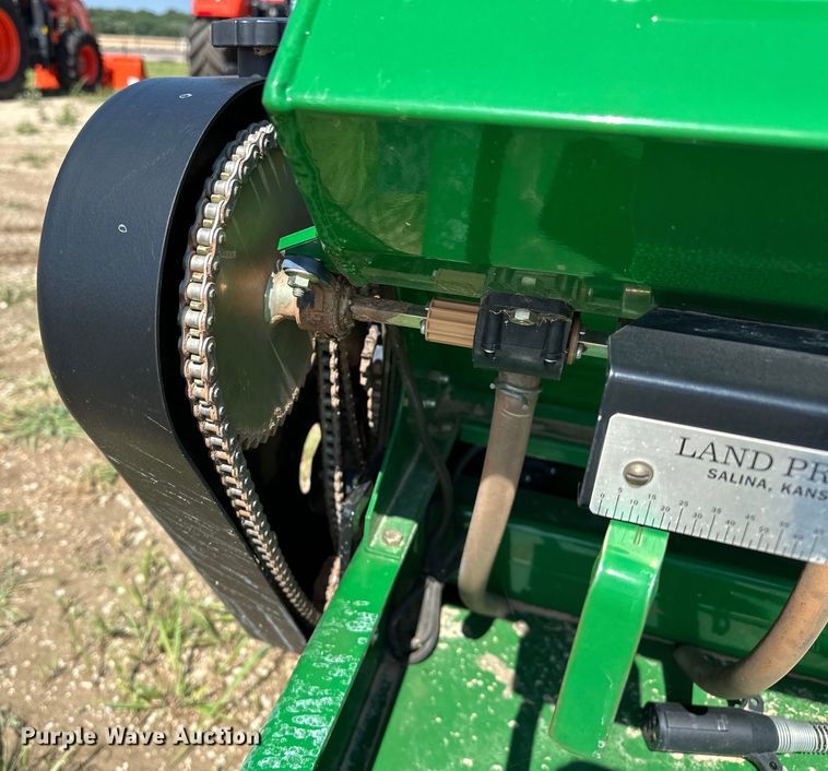image for item DO6966 2019 Great Plains NTS2509 no-till seeder