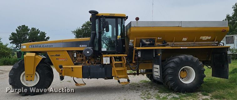 image for item DP0994 2004 Terra Gator 6203 spreader