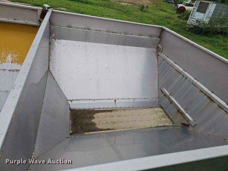 image for item DP0994 2004 Terra Gator 6203 spreader