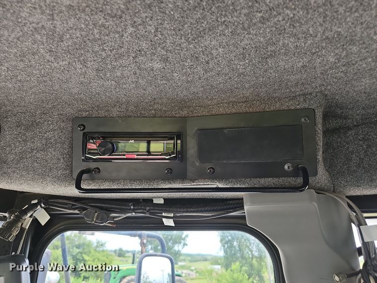 image for item DP0994 2004 Terra Gator 6203 spreader