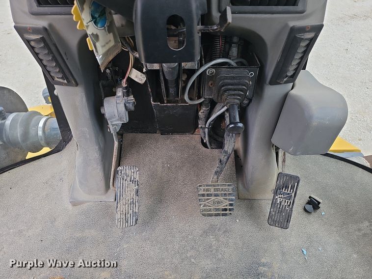 image for item DP0994 2004 Terra Gator 6203 spreader