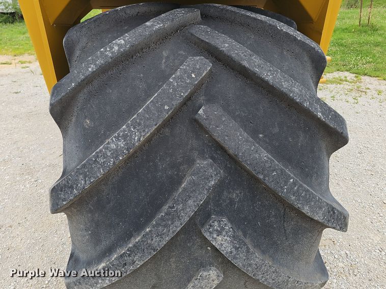 image for item DP0994 2004 Terra Gator 6203 spreader