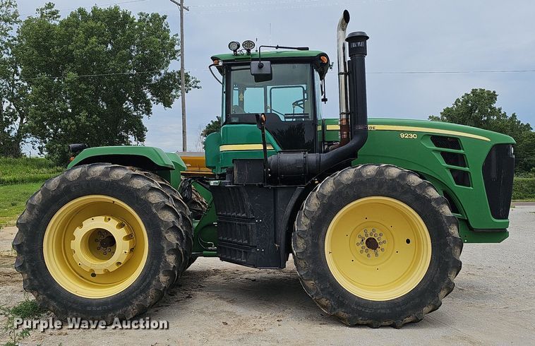 image for item DP0995 2009 John Deere 9230 4WD tractor