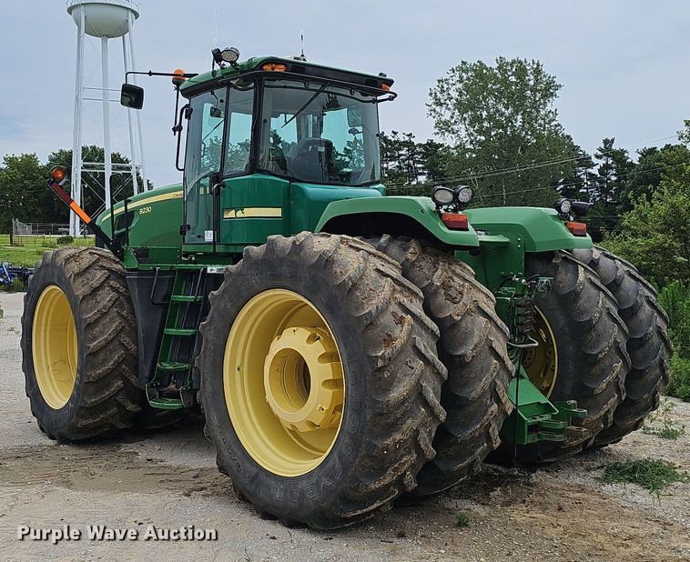 image for item DP0995 2009 John Deere 9230 4WD tractor