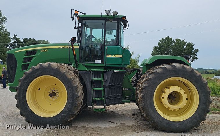 image for item DP0995 2009 John Deere 9230 4WD tractor