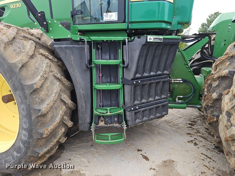 image for item DP0995 2009 John Deere 9230 4WD tractor