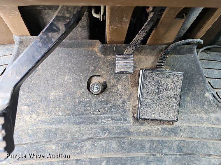 image for item DP0995 2009 John Deere 9230 4WD tractor