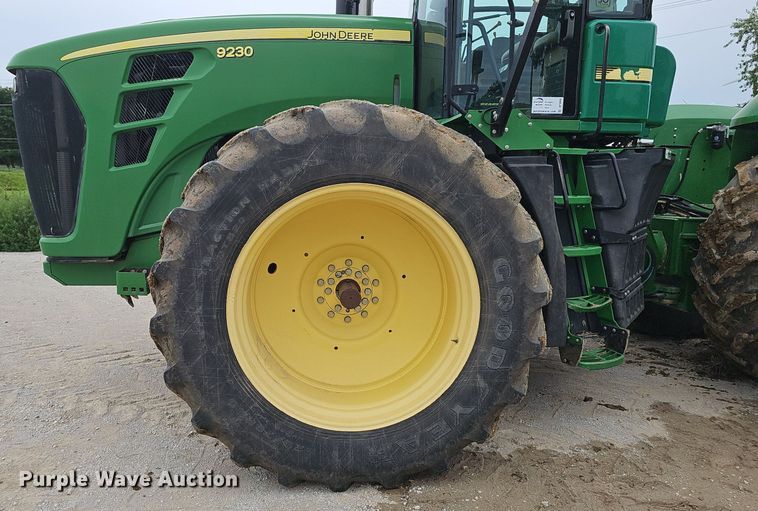 image for item DP0995 2009 John Deere 9230 4WD tractor