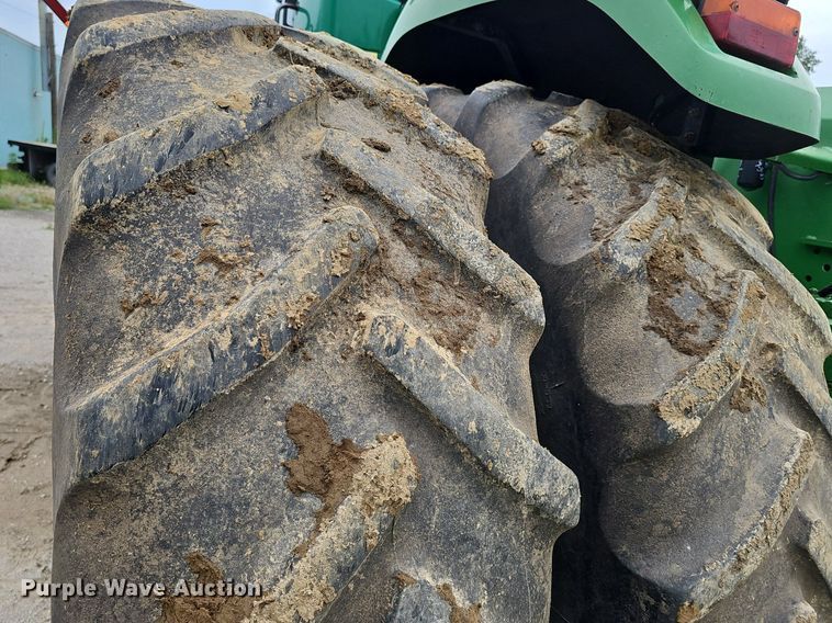 image for item DP0995 2009 John Deere 9230 4WD tractor