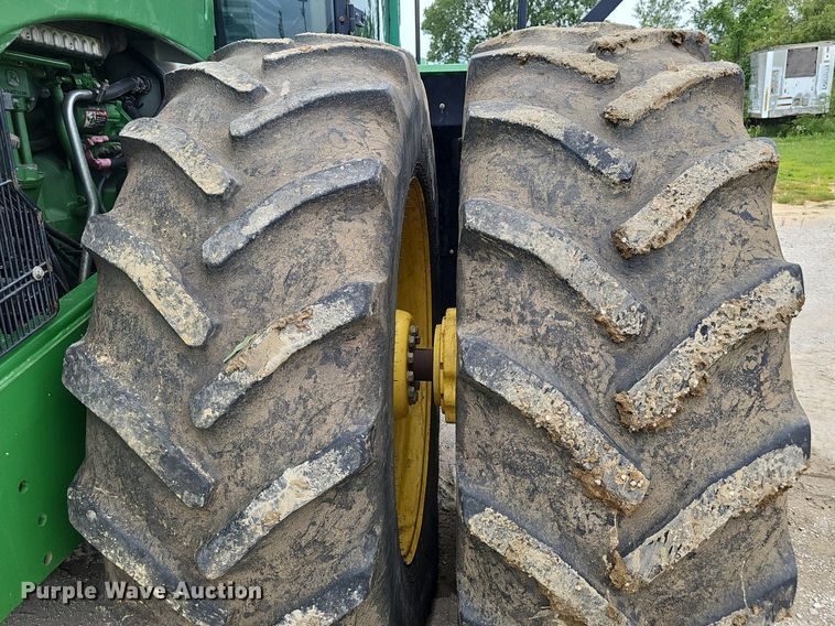 image for item DP0995 2009 John Deere 9230 4WD tractor