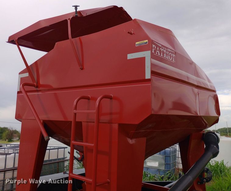 image for item DP1198 2022 Patriot 220 seed tender