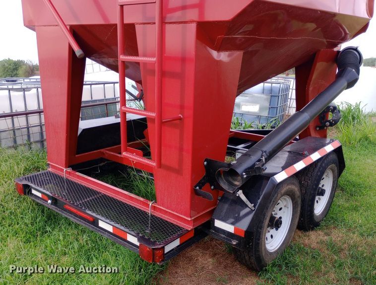 image for item DP1198 2022 Patriot 220 seed tender