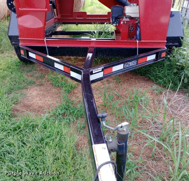 image for item DP1198 2022 Patriot 220 seed tender