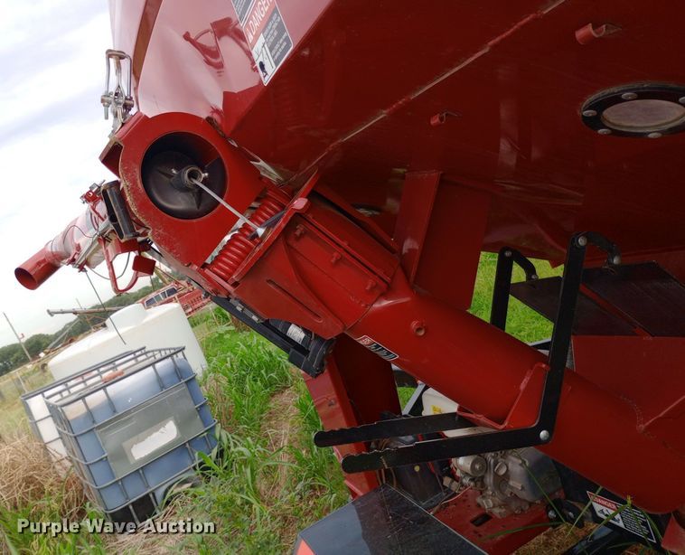 image for item DP1198 2022 Patriot 220 seed tender