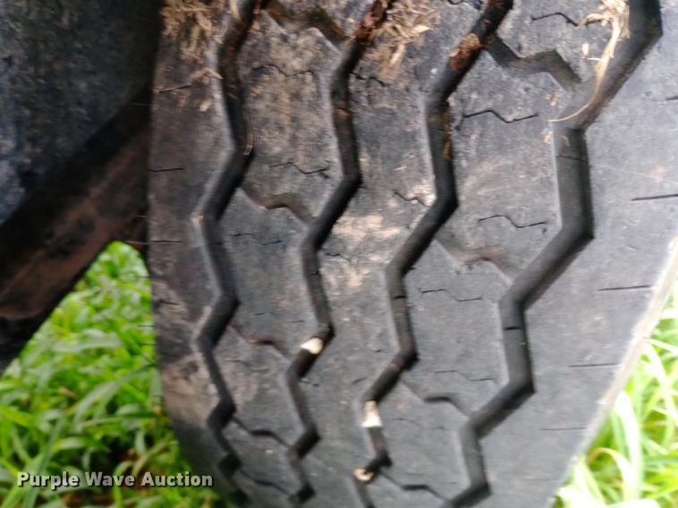 image for item DP1198 2022 Patriot 220 seed tender