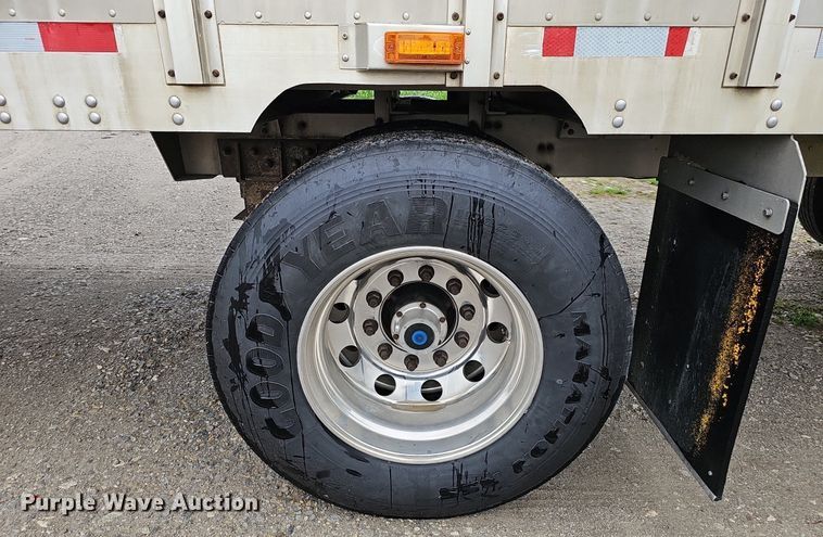 image for item DP6440 2008 Eby livestock trailer